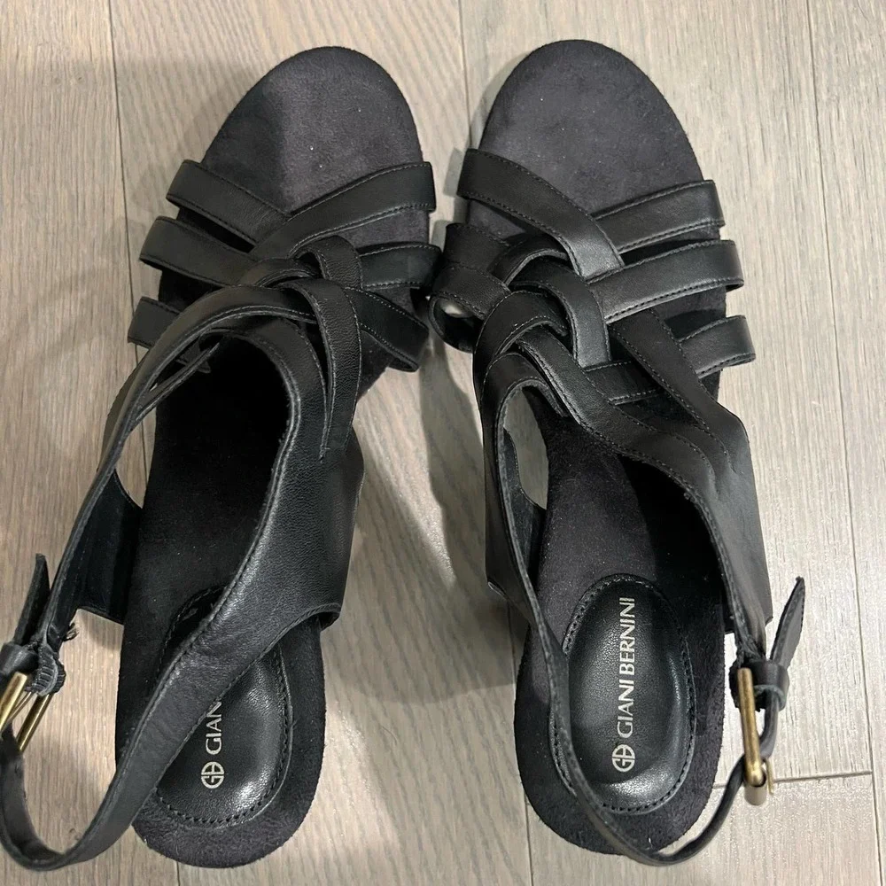 GIANI Bernini Black Justyne Strappy Sandal Leather Heels Size 8.5